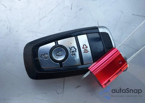 2018 Ford Fusion Hybrid Se z USA, uszkodzony, nr VIN 3FA6P0LU2JR102962